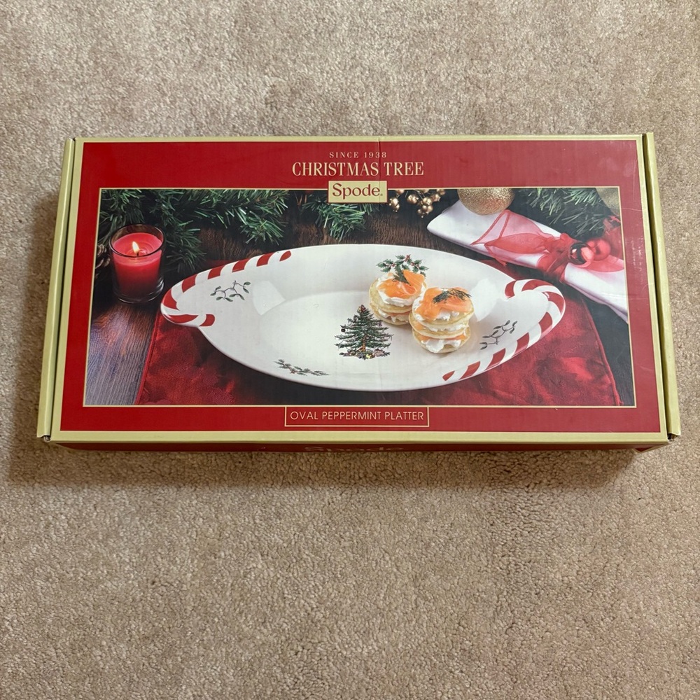 NWT - Spode Christmas Tree Oval Peppermint Platter